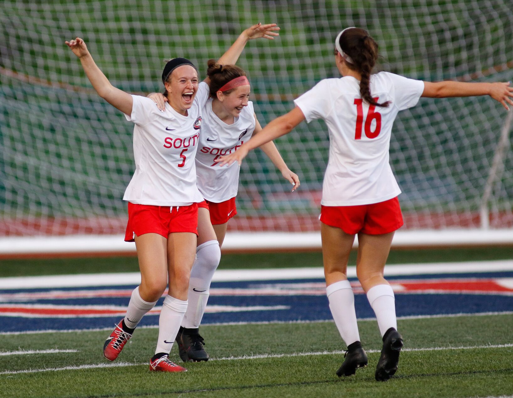 Fort Zumwalt South at Liberty Girls Soccer